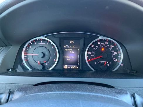 Used 2016 Toyota Camry SE image 18