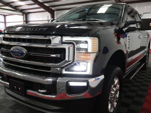 Used 2021 Ford F250 Lariat w/ Lariat Ultimate Package AWD/4WD image 27