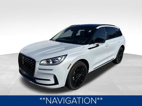 Used 2025 Lincoln Corsair Reserve w/ Equipment Group 202A image 13