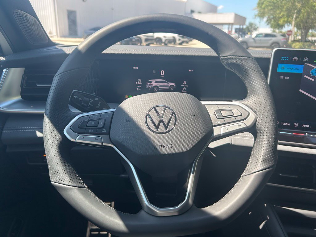 New 2026 Volkswagen Tiguan SE R-Line FWD image 20