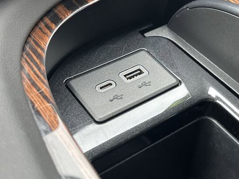 Used 2023 Cadillac Escalade ESV Premium Luxury w/ LPO, Radiant Package image 48