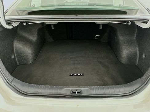 Used 2024 Nissan Altima 2.5 SR FWD image 24