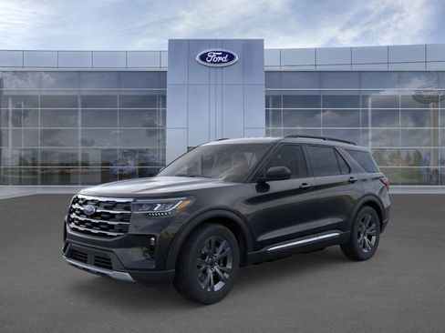 New 2025 Ford Explorer Active w/ Active Comfort Package image 1