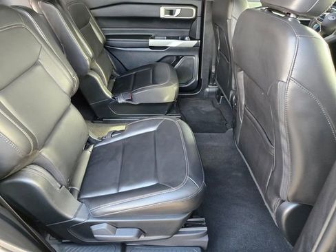 Used 2023 Ford Explorer XLT w/ Equipment Group 202A image 20
