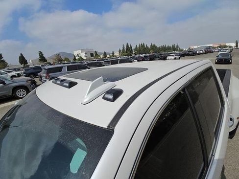 Used 2024 GMC Sierra 3500 Denali Ultimate AWD/4WD image 9