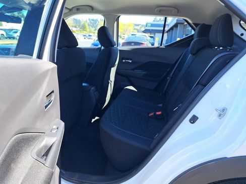 Used 2023 Nissan Kicks SV FWD image 13