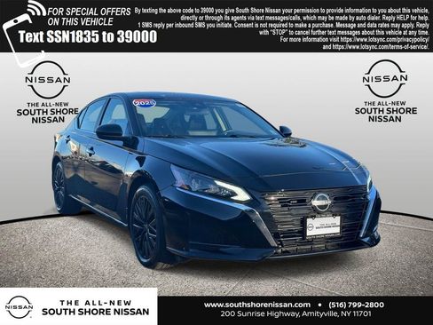 Used 2025 Nissan Altima 2.5 SV w/ SV Special Edition Package FWD image 1