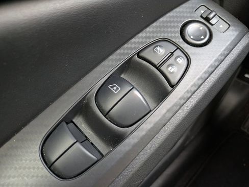 Used 2025 Nissan Altima 2.5 S FWD image 22