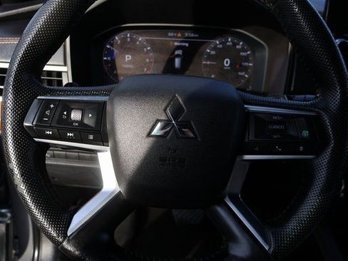 Used 2022 Mitsubishi Outlander SEL image 29