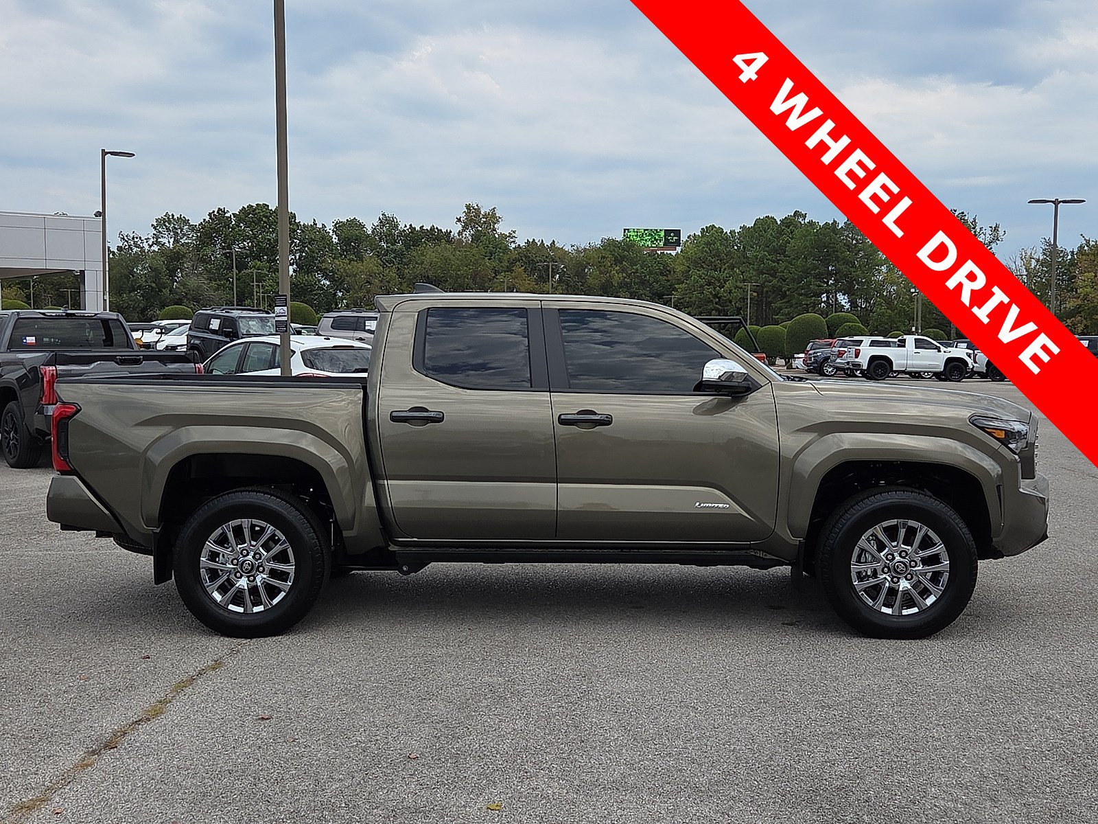 Used 2025 Toyota Tacoma Limited AWD/4WD image 6