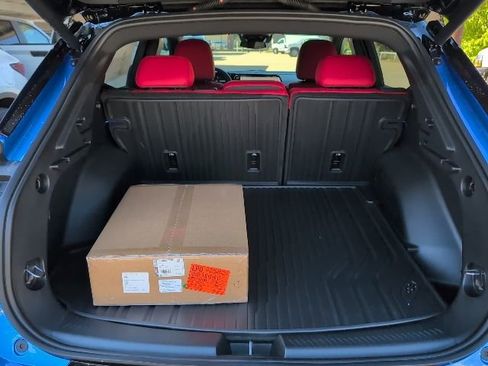 New 2026 Chevrolet Equinox EV RS image 10