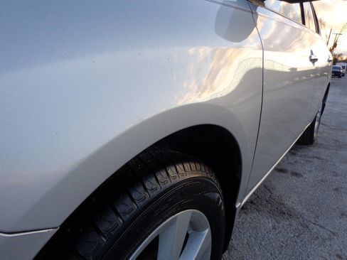 Used 2014 Nissan Versa SV w/ Convenience Package image 14