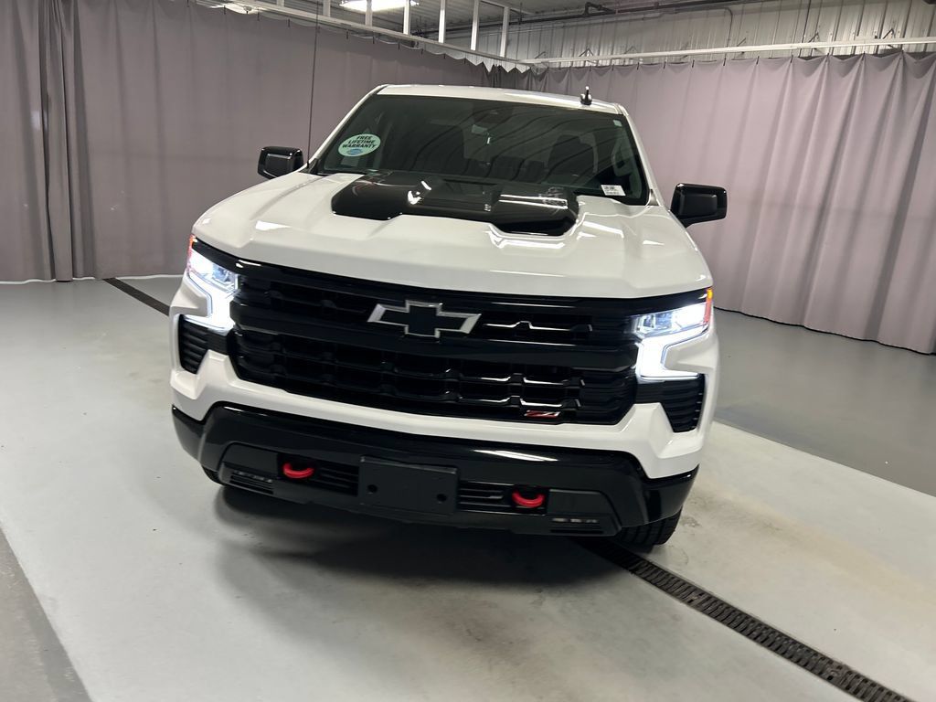 Used 2023 Chevrolet Silverado 1500 LT Trail Boss AWD/4WD image 2