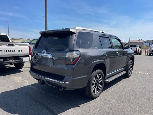 Used 2015 Toyota 4Runner Limited AWD/4WD image 4