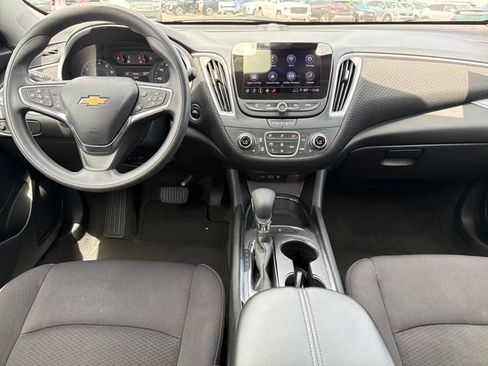 Used 2023 Chevrolet Malibu LT FWD image 9