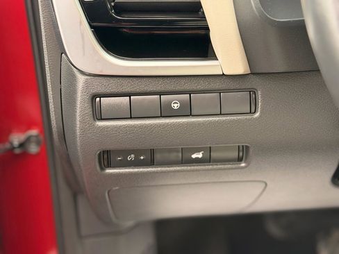 Used 2022 Nissan Rogue SL w/ SL Premium Package image 10