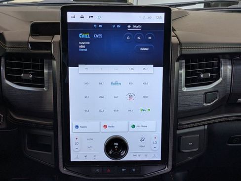 Certified 2022 Ford Expedition Platinum image 17