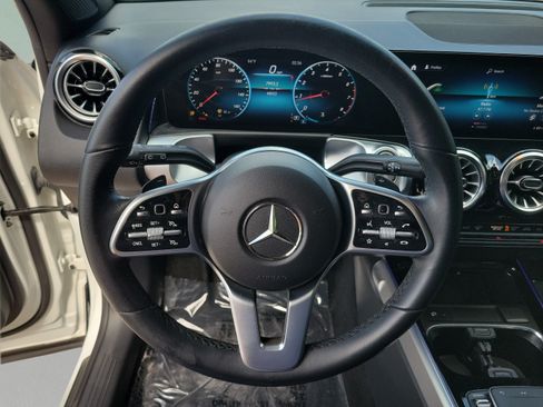Certified 2022 Mercedes-Benz GLB 250 image 21