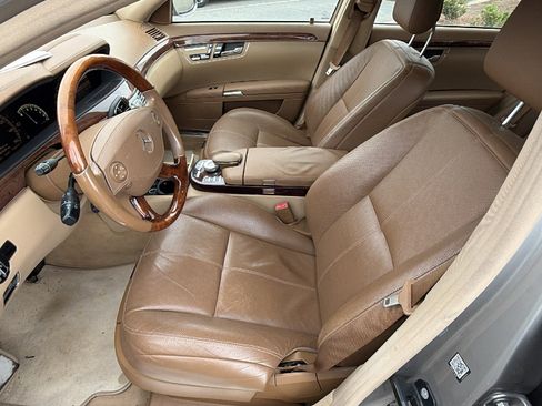 Used 2009 Mercedes-Benz S 550 4MATIC image 16