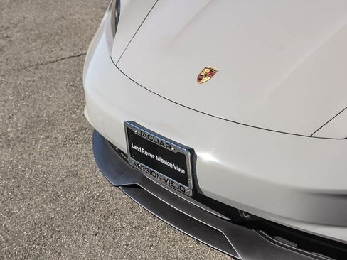 Used 2025 Porsche Taycan image 5