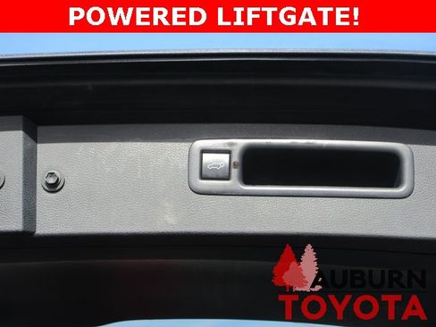 Certified 2024 Toyota Highlander LE image 8