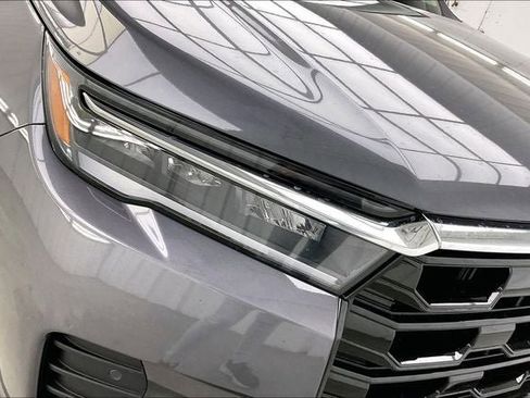 New 2026 Honda Pilot Touring image 16