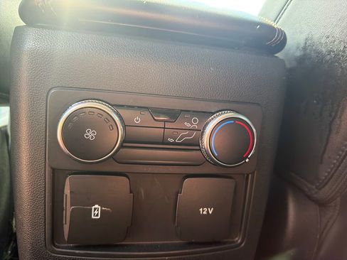 Used 2021 Ford Explorer XLT w/ Equipment Group 202A AWD/4WD image 25