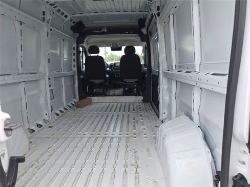 Used 2026 RAM ProMaster 2500 w/ Convenience Group FWD image 11