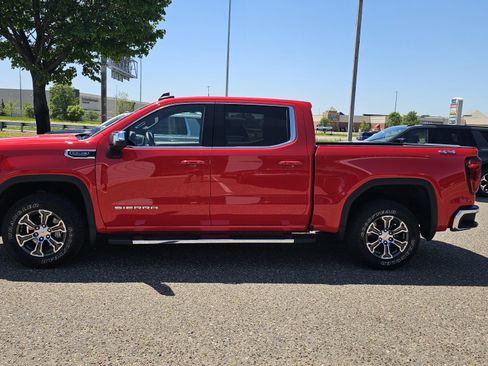 Used 2026 GMC Sierra 1500 SLE w/ Preferred Package AWD/4WD image 5