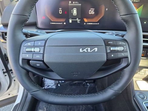 New 2026 Kia Sportage EX image 23