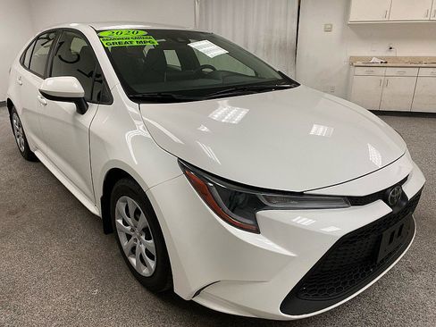 Used 2020 Toyota Corolla LE w/ Carpet Mat Package (TMS) image 3