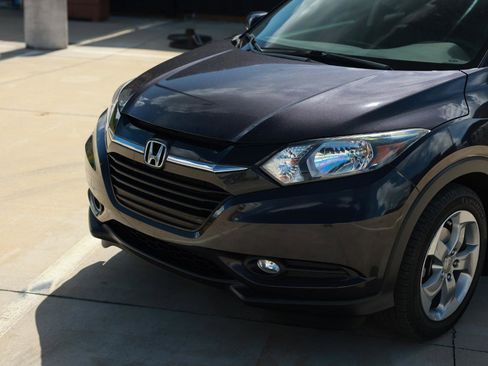 Used 2017 Honda HR-V EX-L image 24