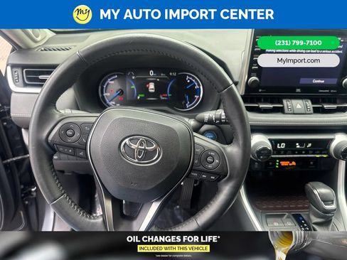 Used 2022 Toyota RAV4 Limited AWD/4WD image 9