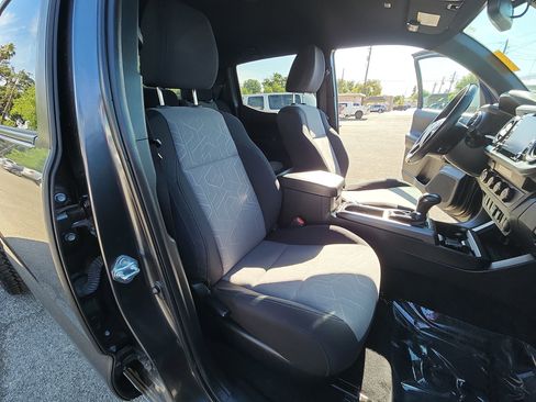 Used 2023 Toyota Tacoma TRD Sport w/ Advanced Technology Package AWD/4WD image 25