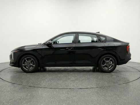 Used 2025 Kia K4 FWD image 5
