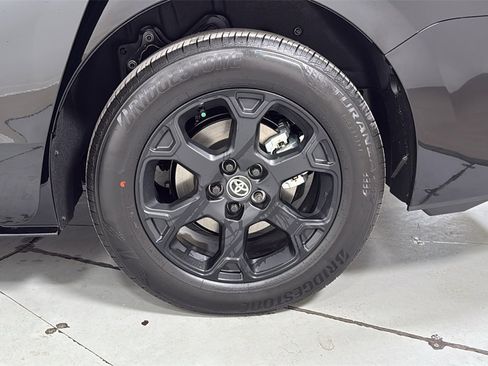 New 2026 Toyota Sienna XLE Woodland Edition image 24