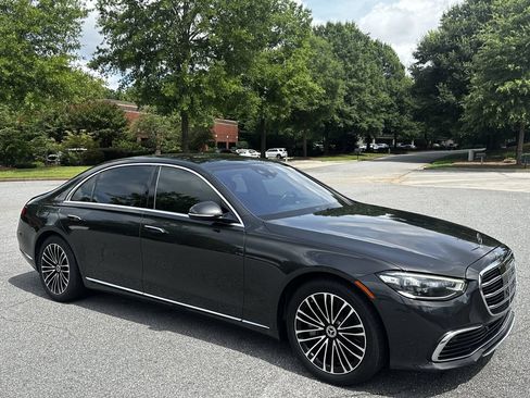 Certified 2023 Mercedes-Benz S 580e 4MATIC Sedan image 2