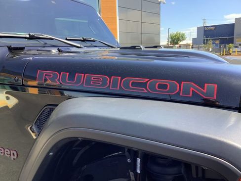Used 2024 Jeep Wrangler Unlimited Rubicon w/ Technology Group AWD/4WD image 45