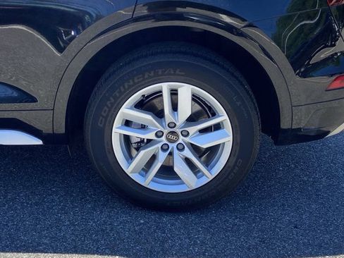 Used 2023 Audi Q5 2.0T Premium w/ Convenience Package AWD/4WD image 12