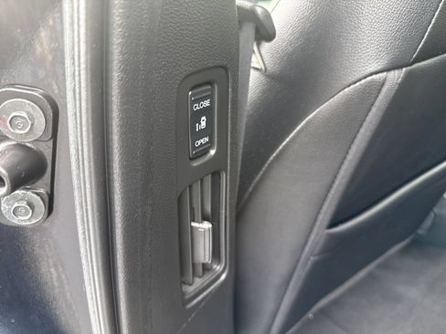 Used 2023 Honda Odyssey EX-L image 14