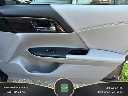 Used 2017 Honda Accord EX-L image 16