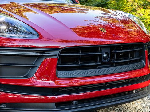 Used 2022 Porsche Macan image 29