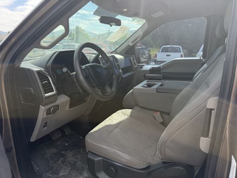 Used 2015 Ford F150 XLT AWD/4WD image 9