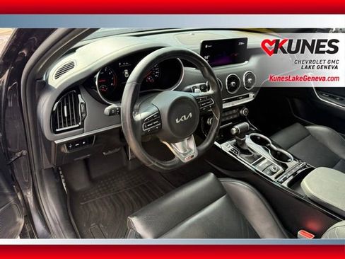 Used 2022 Kia Stinger GT-Line image 23