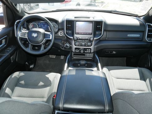 Used 2022 RAM 1500 Big Horn AWD/4WD image 10