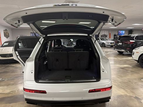 Used 2018 Audi Q7 3.0T Prestige w/ Prestige Package AWD/4WD image 42