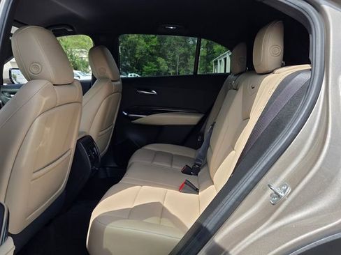 Used 2024 Cadillac XT4 Premium Luxury w/ Technology Package AWD/4WD image 10