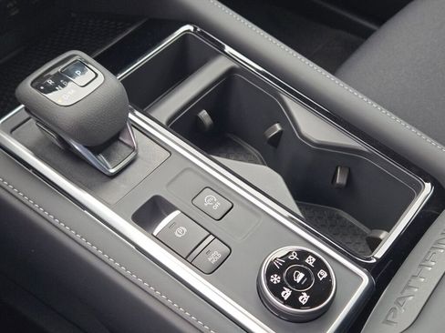 New 2026 Nissan Pathfinder SV AWD/4WD image 25