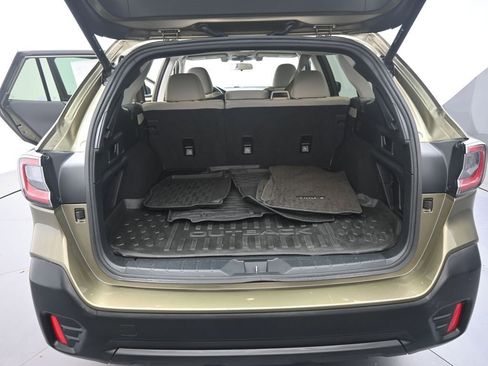 Used 2021 Subaru Outback Premium AWD/4WD image 17