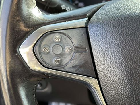 Used 2019 Chevrolet Traverse LT image 14